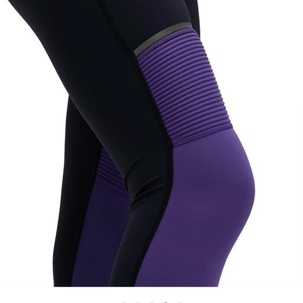 ON running performance tights - Picture 2 of 3